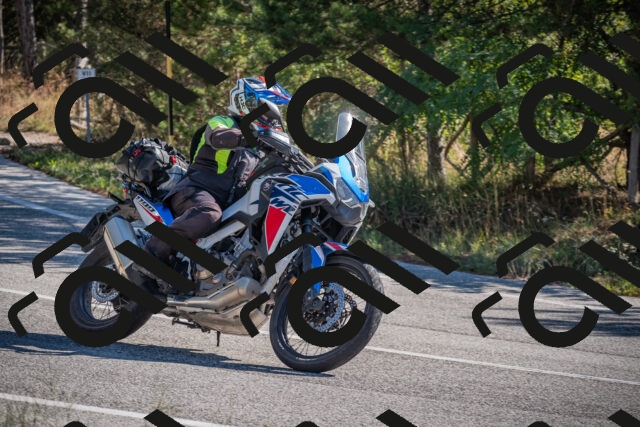 20250906102411-_5001019_am_