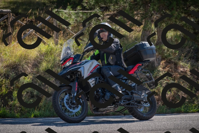 20250906102501-_5001030_am_