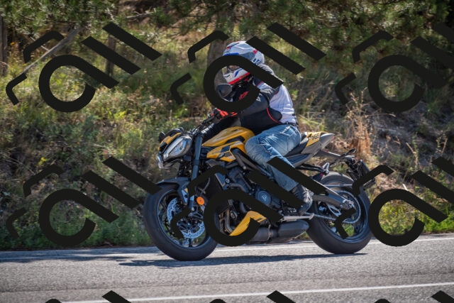 20250906102541-_5001033_am_