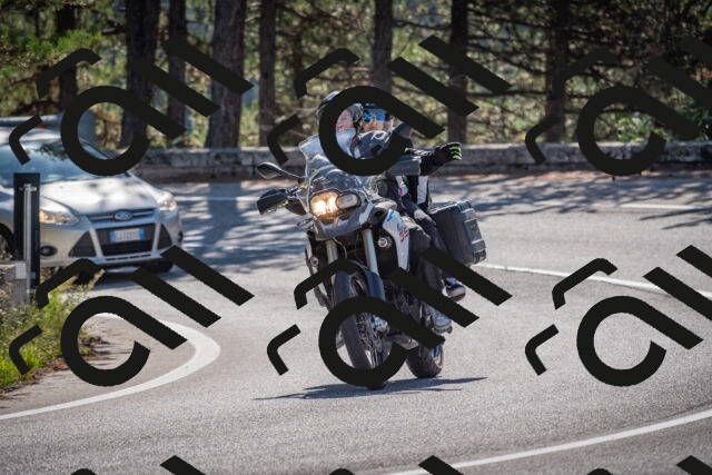 20250906103046-_5001064_am_