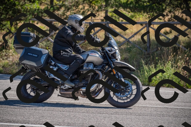 20250906103418-_5001072_am_