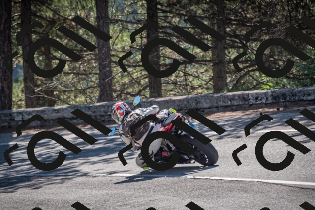 20250906103440-_5001078_am_