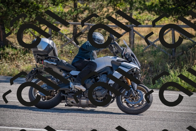 20250906103803-_5001087_am_