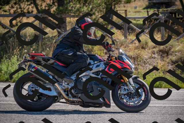 20250906103813-_5001099_am_