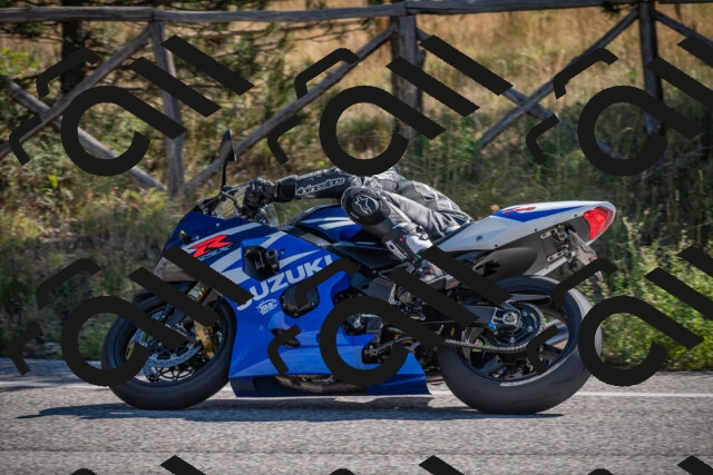 20250906103914-_5001106_am_