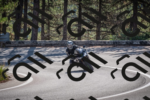 20250906103949-_5001110_am_