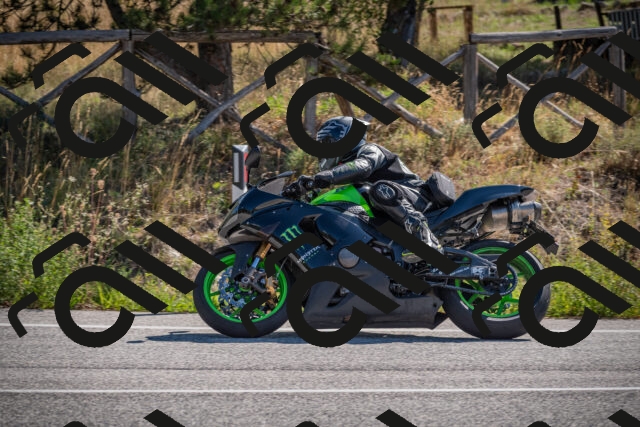 20250906103951-_5001113_am_