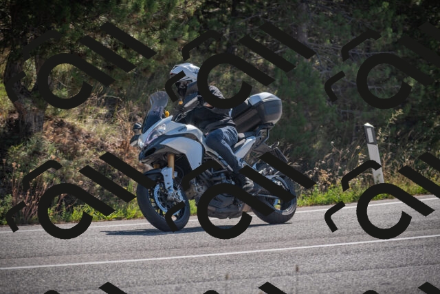 20250906104444-_5001138_am_