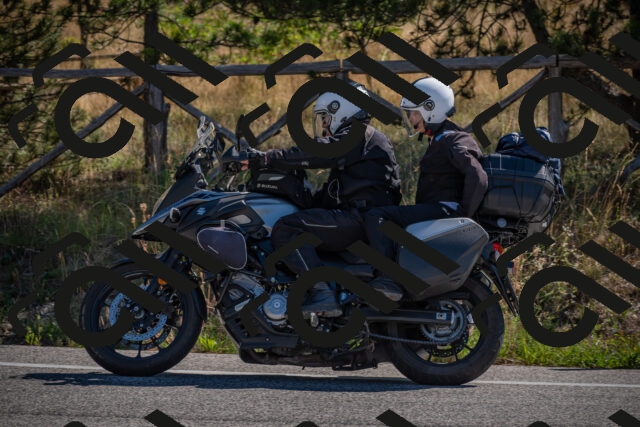 20250906105703-_5001221_am_