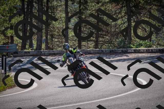 20250906105733-_5001226_am_