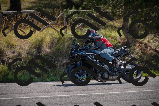 20250906105739-_5001234_am_