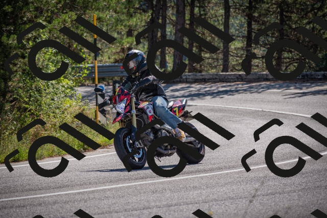 20250906105757-_5001241_am_