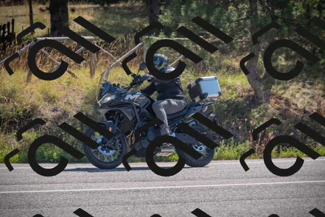 20250906110008-_5001252_am_