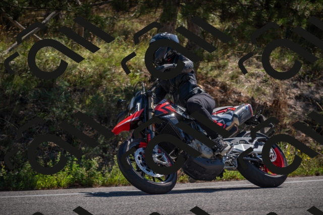 20250906110354-_5001266_am_