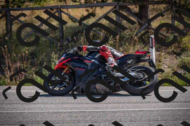 20250906110356-_5001270_am_