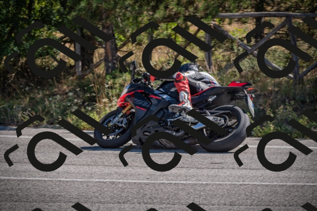 20250906110356-_5001271_am_