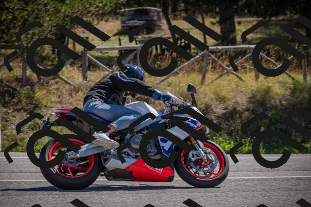 20250906110819-_5001300_am_