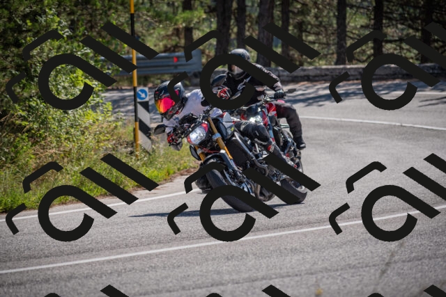 20250906110910-_5001302_am_