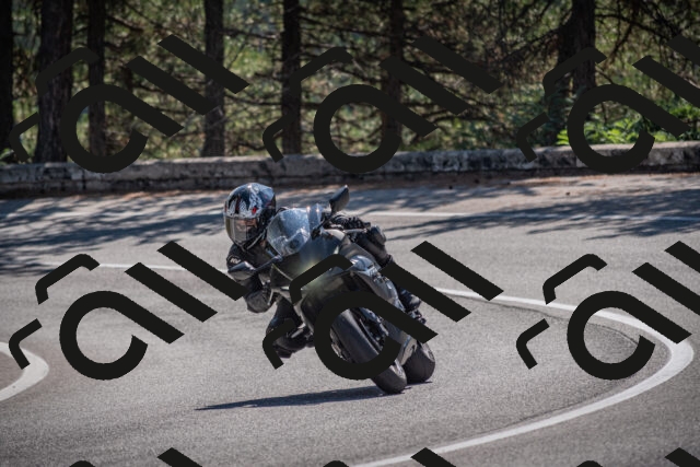 20250906110937-_5001315_am_