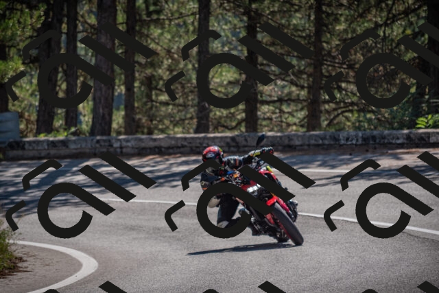 20250906111018-_5001319_am_