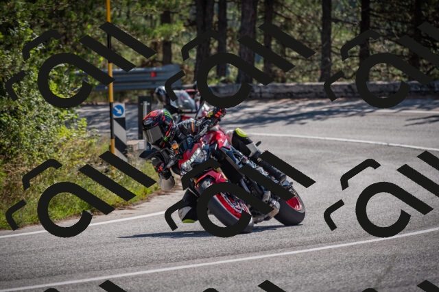 20250906111019-_5001321_am_