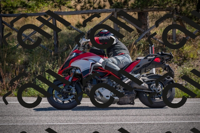 20250906111022-_5001325_am_