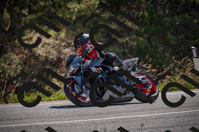 20250906111044-_5001329_am_