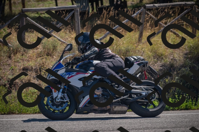 20250906111102-_5001335_am_