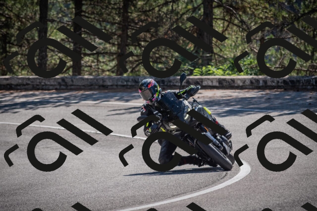 20250906111429-_5001352_am_