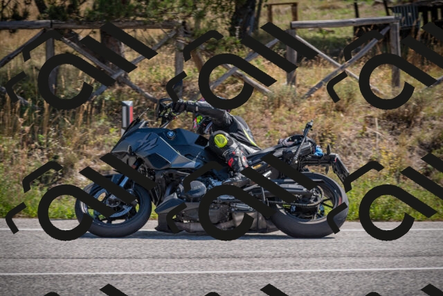 20250906111431-_5001355_am_