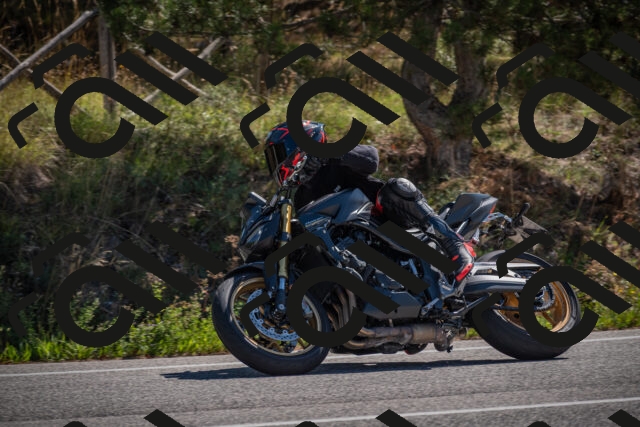 20250906111433-_5001358_am_