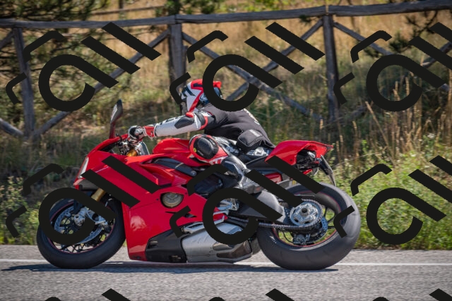 20250906111435-_5001360_am_