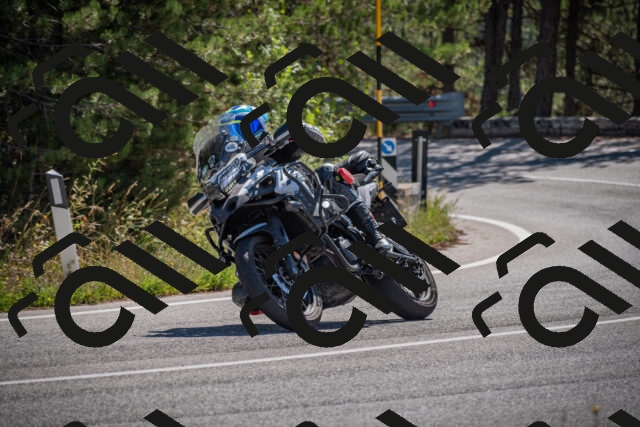 20250906111456-_5001362_am_