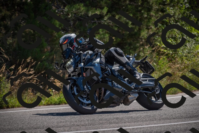 20250906111940-_5001380_am_