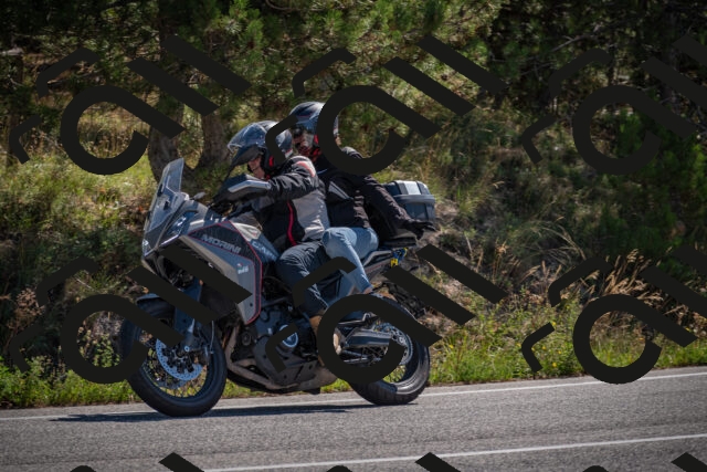 20250906112240-_5001409_am_