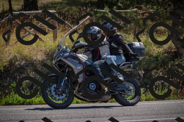 20250906112241-_5001410_am_