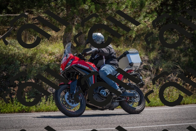 20250906112358-_5001413_am_