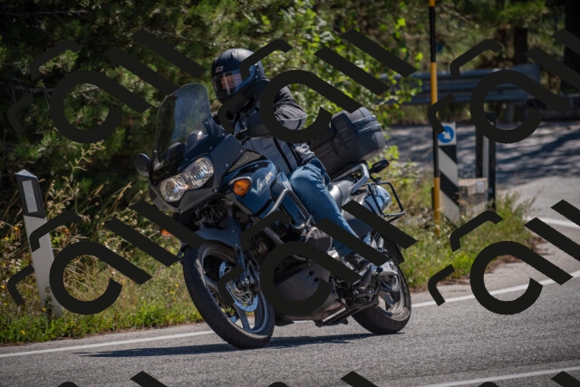 20250906112406-_5001417_am_