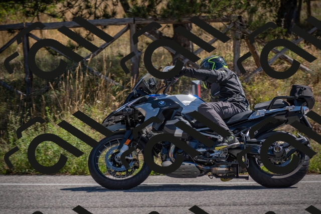 20250906112408-_5001420_am_