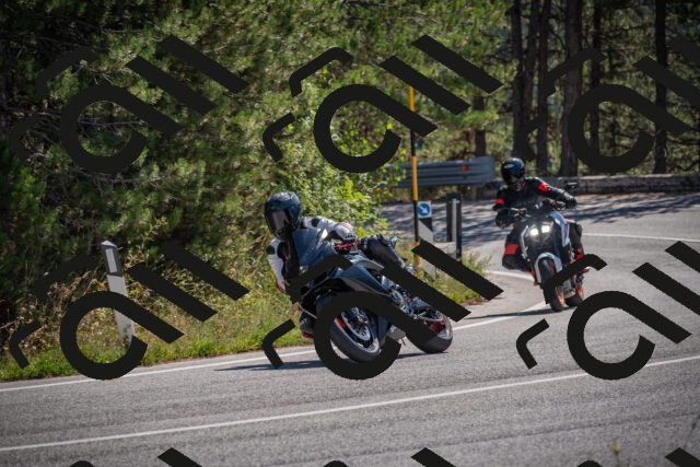 20250906112611-_5001431_am_