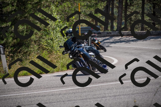 20250906112622-_5001437_am_