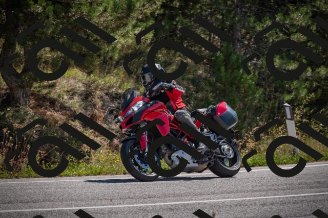 20250906112839-_5001453_am_