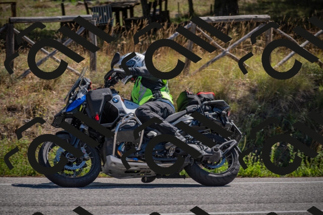 20250906112841-_5001455_am_