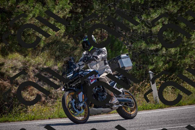 20250906112905-_5001469_am_