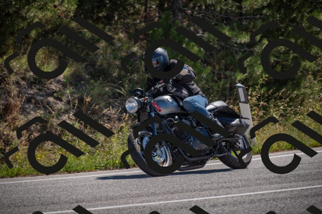 20250906112944-_5001487_am_