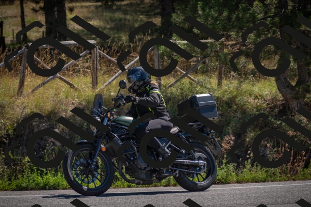 20250906113012-_5001494_am_