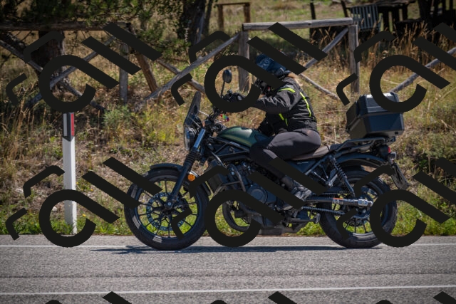 20250906113012-_5001495_am_