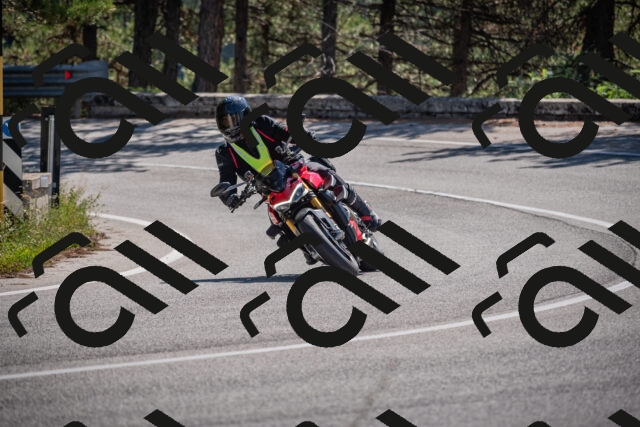 20250906113623-_5001547_am_