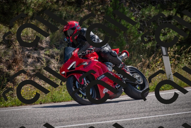 20250906113700-_5001564_am_