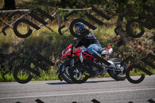 20250906113701-_5001566_am_